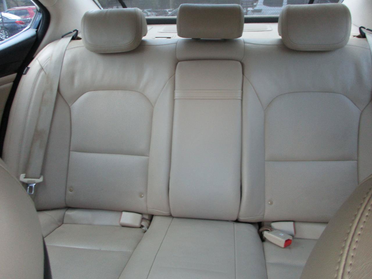 Used 2015 Kia Cadenza Premium w/ Technology Package FWD image 17