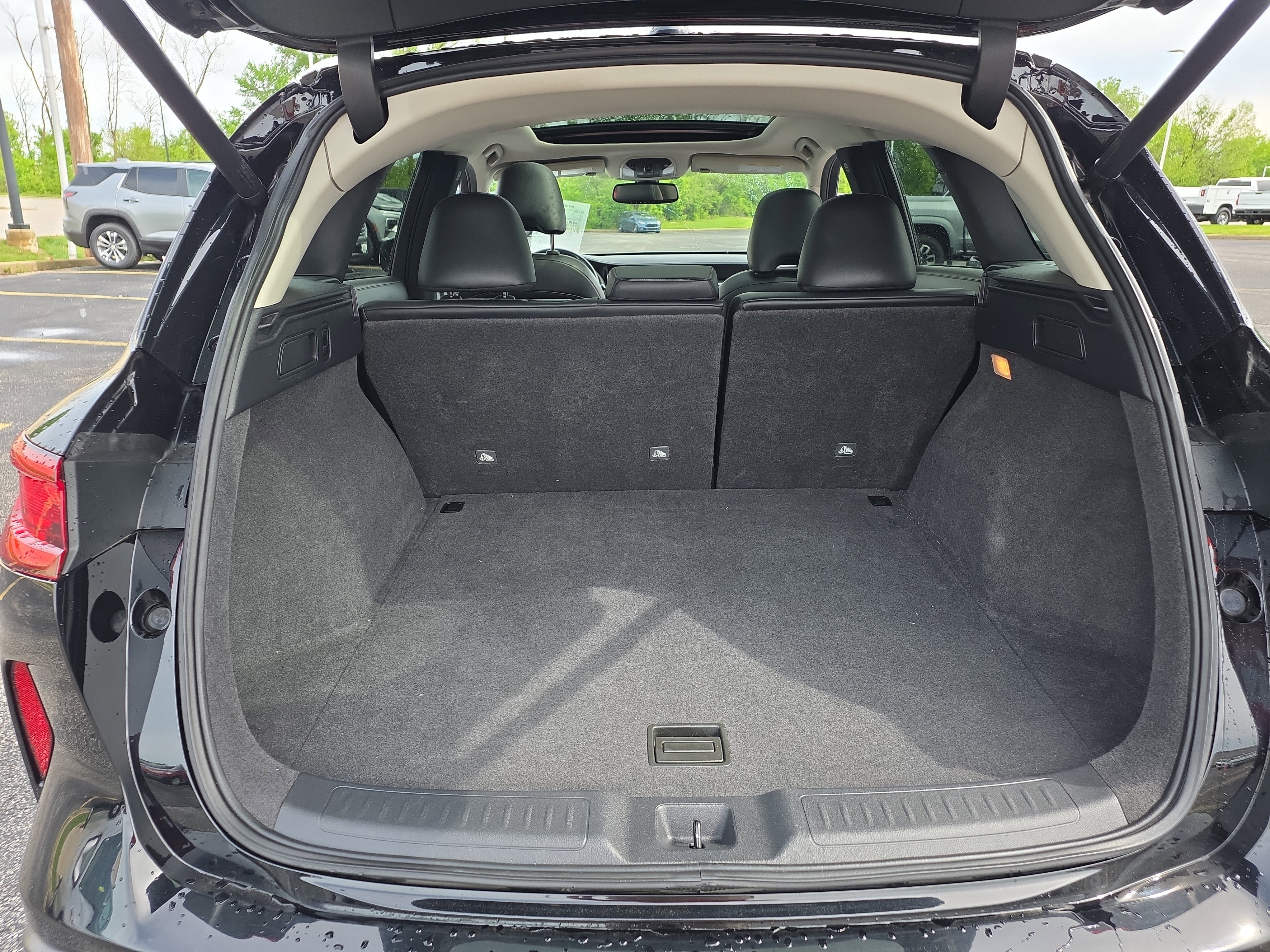 Used 2022 INFINITI QX50 Luxe AWD/4WD image 12