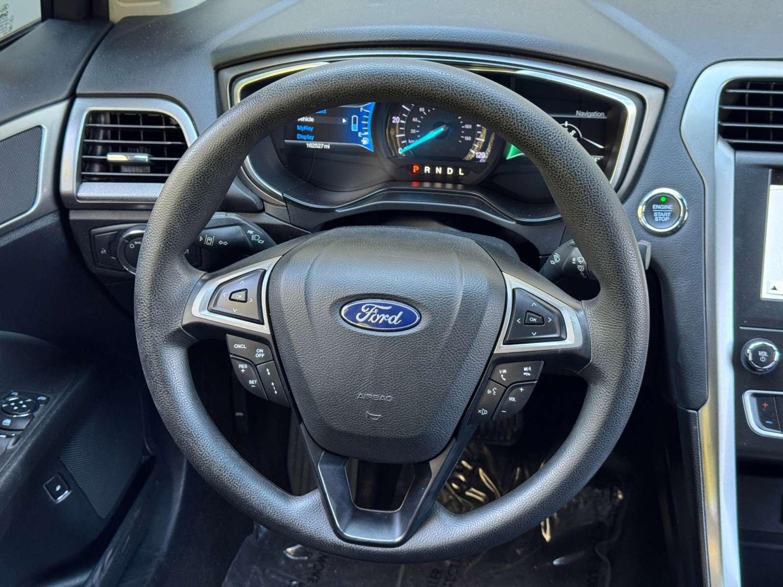 Used 2019 Ford Fusion SE image 18