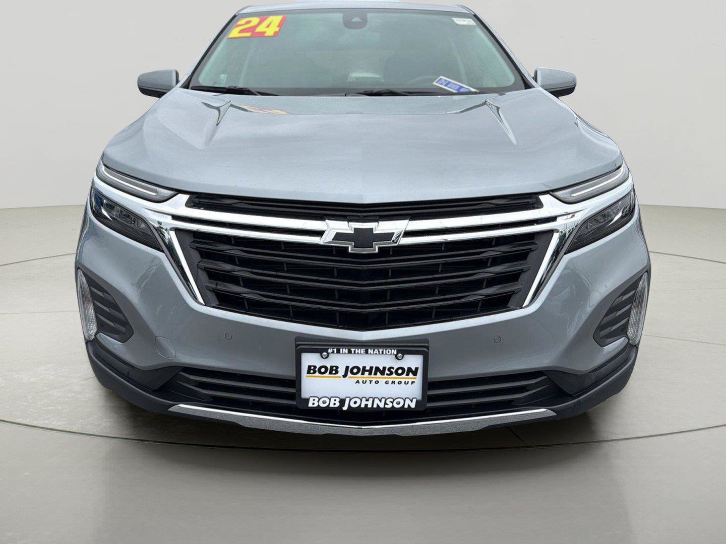 Used 2024 Chevrolet Equinox LT w/ LPO, Floor Liner Package AWD/4WD image 2