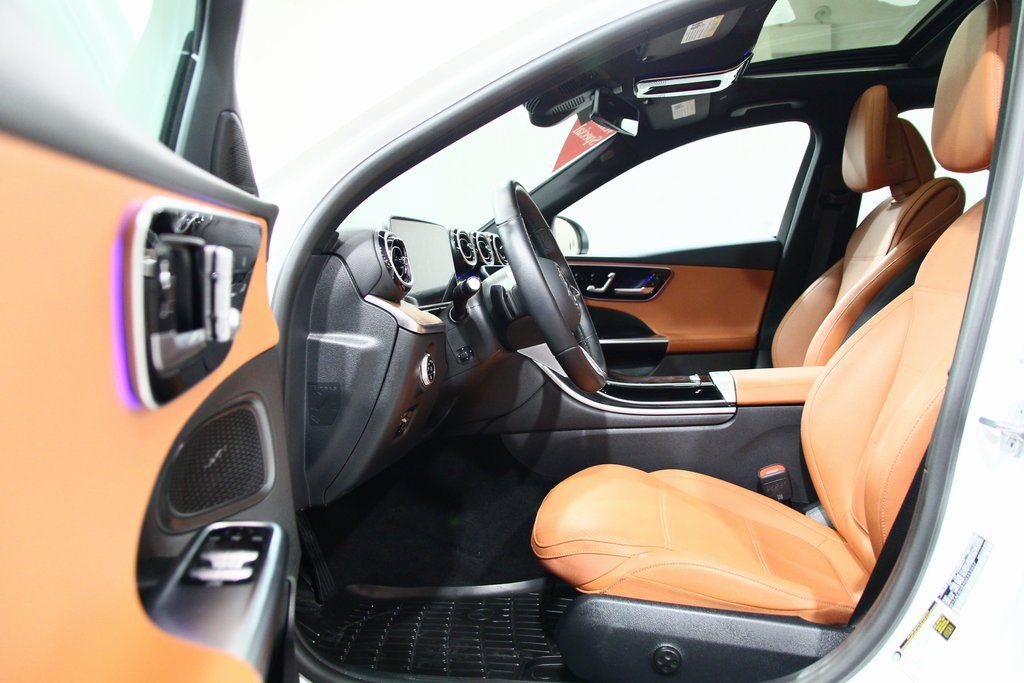 Certified 2025 Mercedes-Benz C 300 4MATIC Sedan image 18