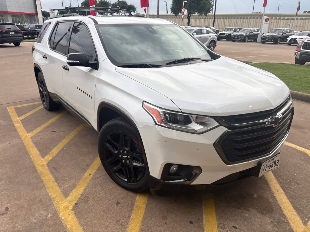 Used 2018 Chevrolet Traverse Premier w/ Redline Edition FWD image 3