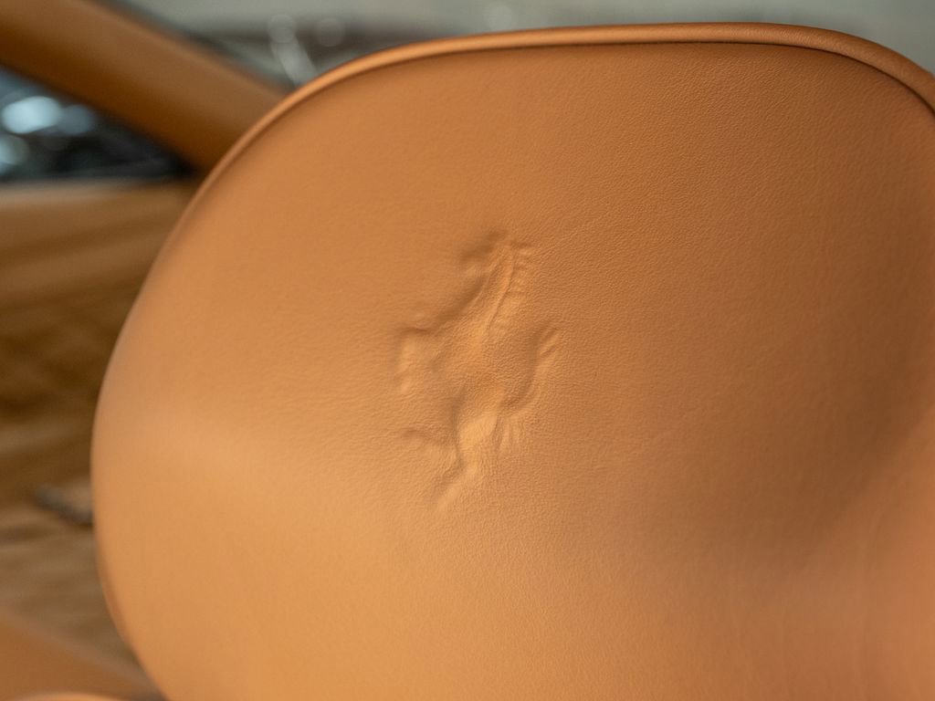 Used 2001 Ferrari 550 Maranello Coupe image 13