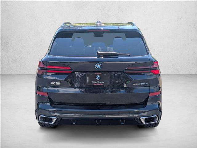 Used 2026 BMW X5 xDrive50e w/ M Sport Package image 7