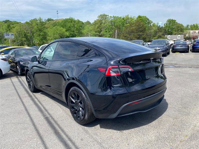 Used 2024 Tesla Model Y Long Range image 3