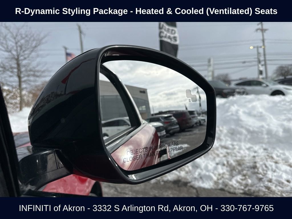 Used 2022 Land Rover Range Rover Velar R-Dynamic S image 23