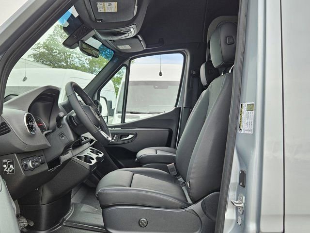 New 2025 Mercedes-Benz Sprinter 2500 image 13