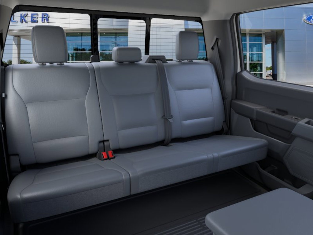 New 2026 Ford F550 4x4 Crew Cab image 11