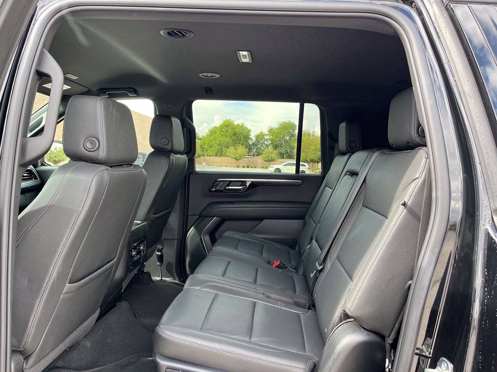 Used 2026 Chevrolet Suburban Z71 AWD/4WD image 16