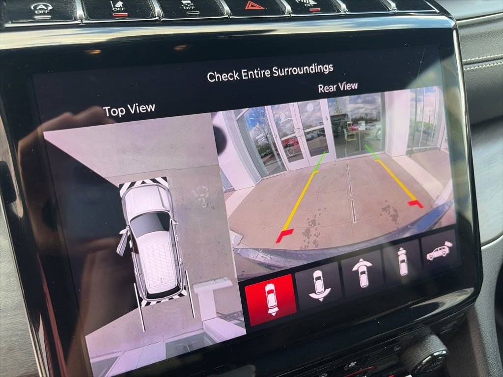 Used 2024 Jeep Grand Cherokee L Limited w/ Luxury Tech Group II AWD/4WD image 16