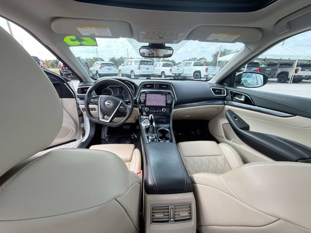 Used 2023 Nissan Maxima Platinum w/ Sport Mat Group FWD image 12