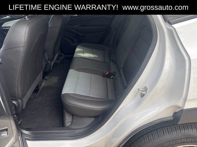 Used 2025 Chevrolet Trax LT w/ LT Convenience Package FWD image 21