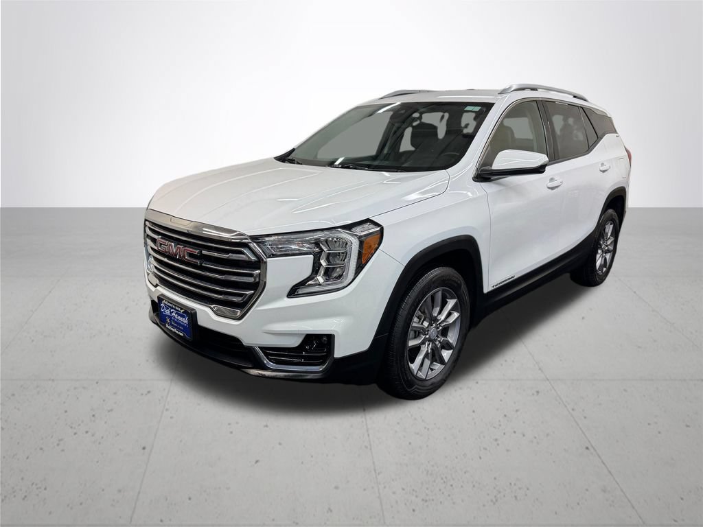 Used 2024 GMC Terrain SLT AWD/4WD image 2