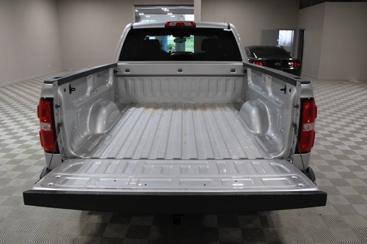 Used 2018 GMC Sierra 1500 SLE w/ SLE Value Package AWD/4WD image 12