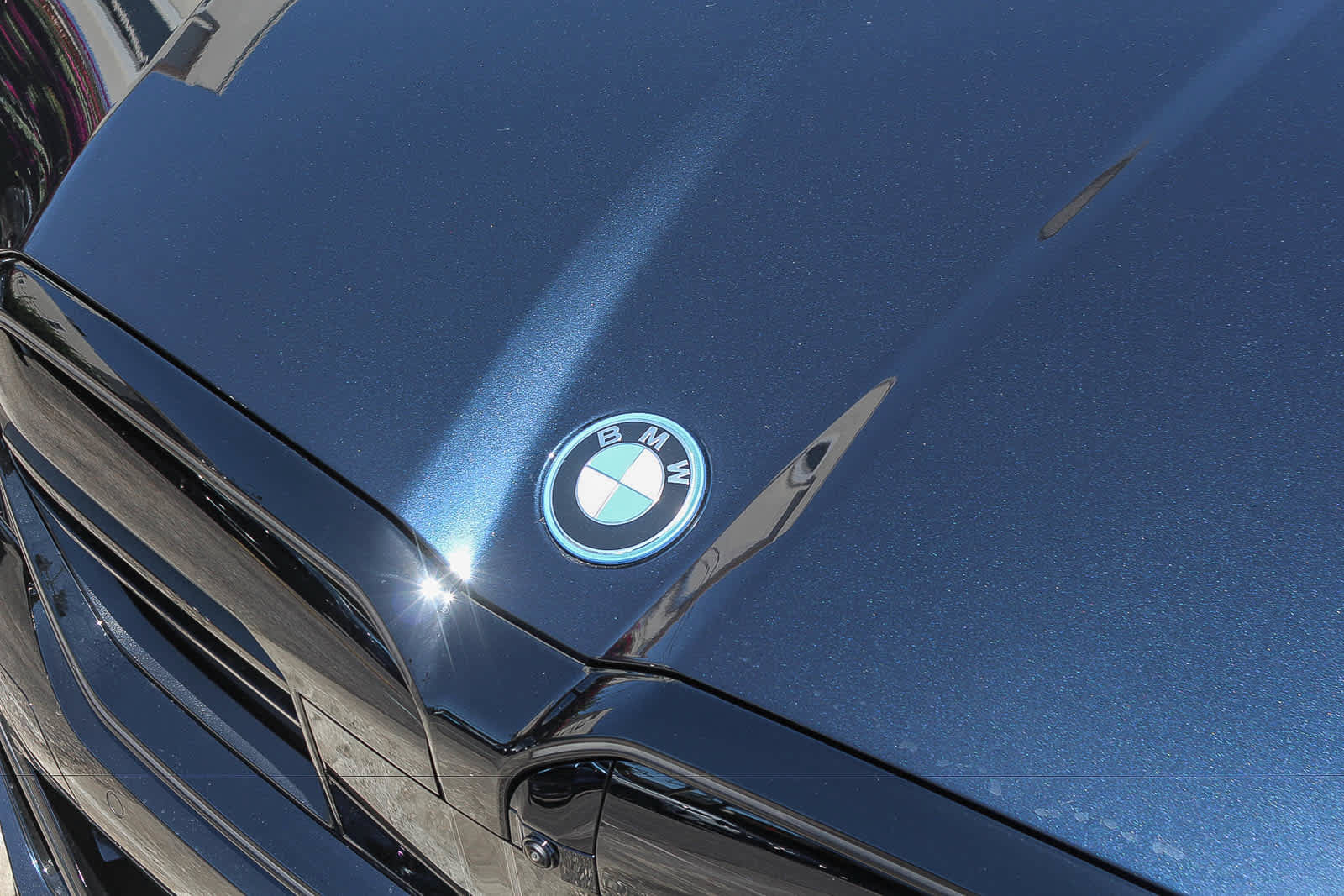 New 2026 BMW i5 M60 w/ Premium Package AWD/4WD image 11