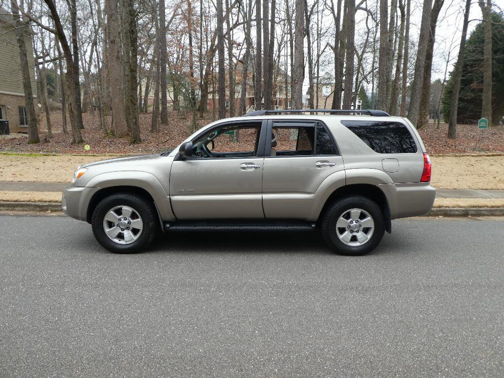 Used 2009 Toyota 4Runner SR5 image 1
