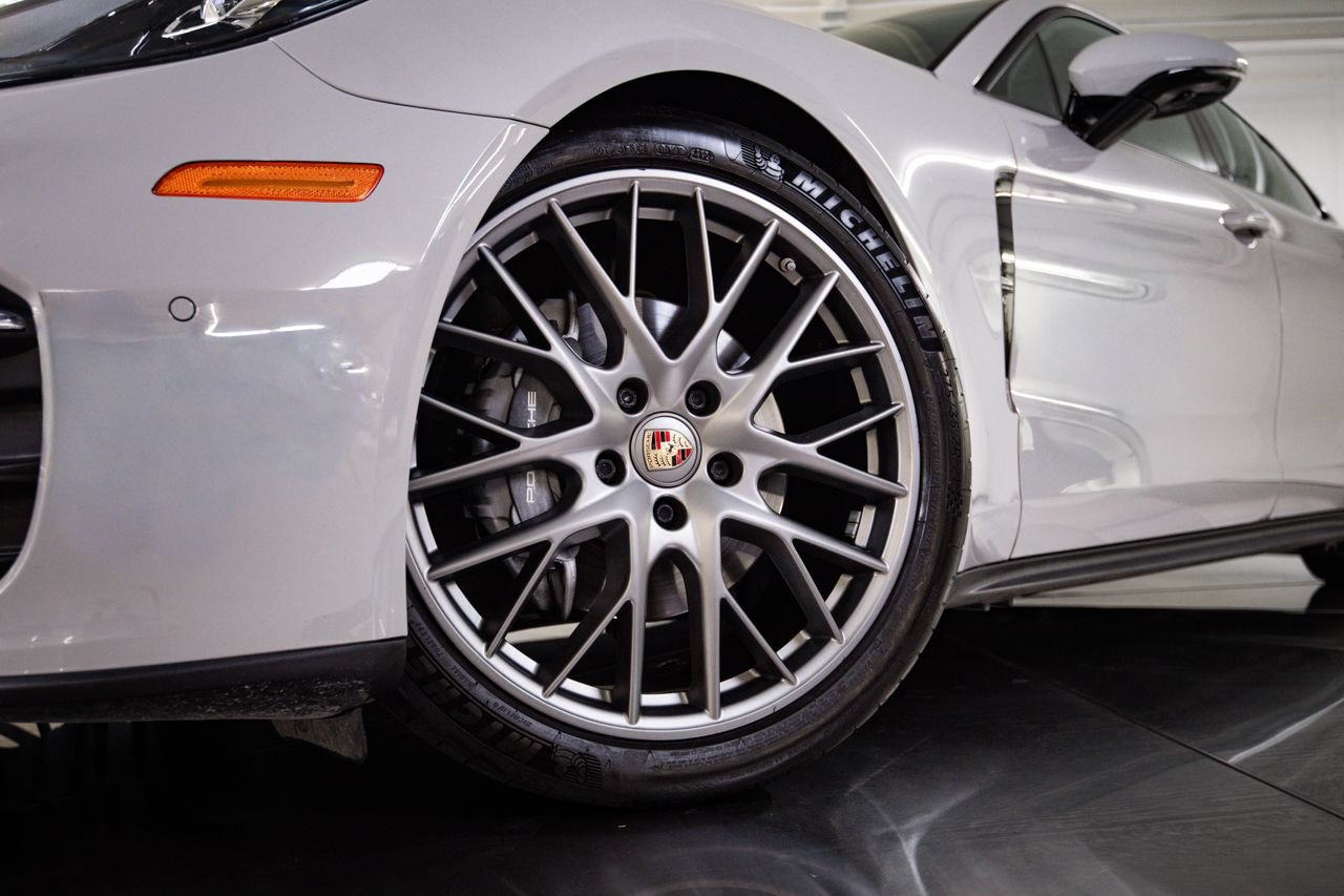 Certified 2022 Porsche Panamera 4 AWD/4WD image 12