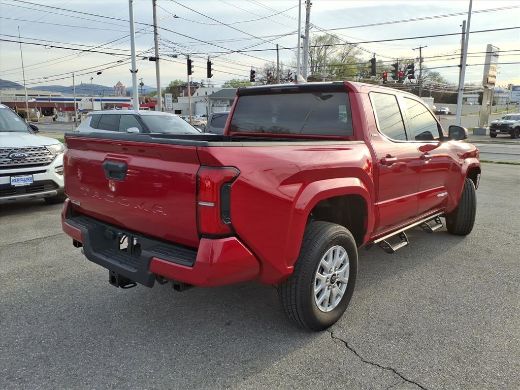 Used 2024 Toyota Tacoma SR5 image 4