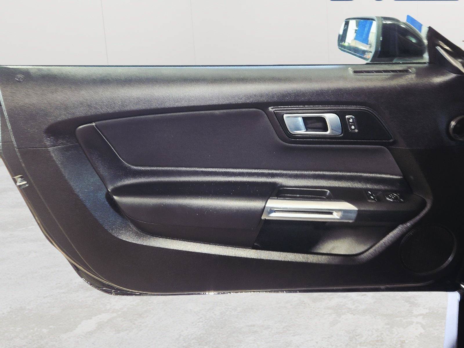 Used 2021 Ford Mustang GT RWD image 19