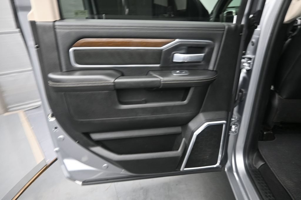 Used 2024 RAM 2500 Laramie AWD/4WD image 23
