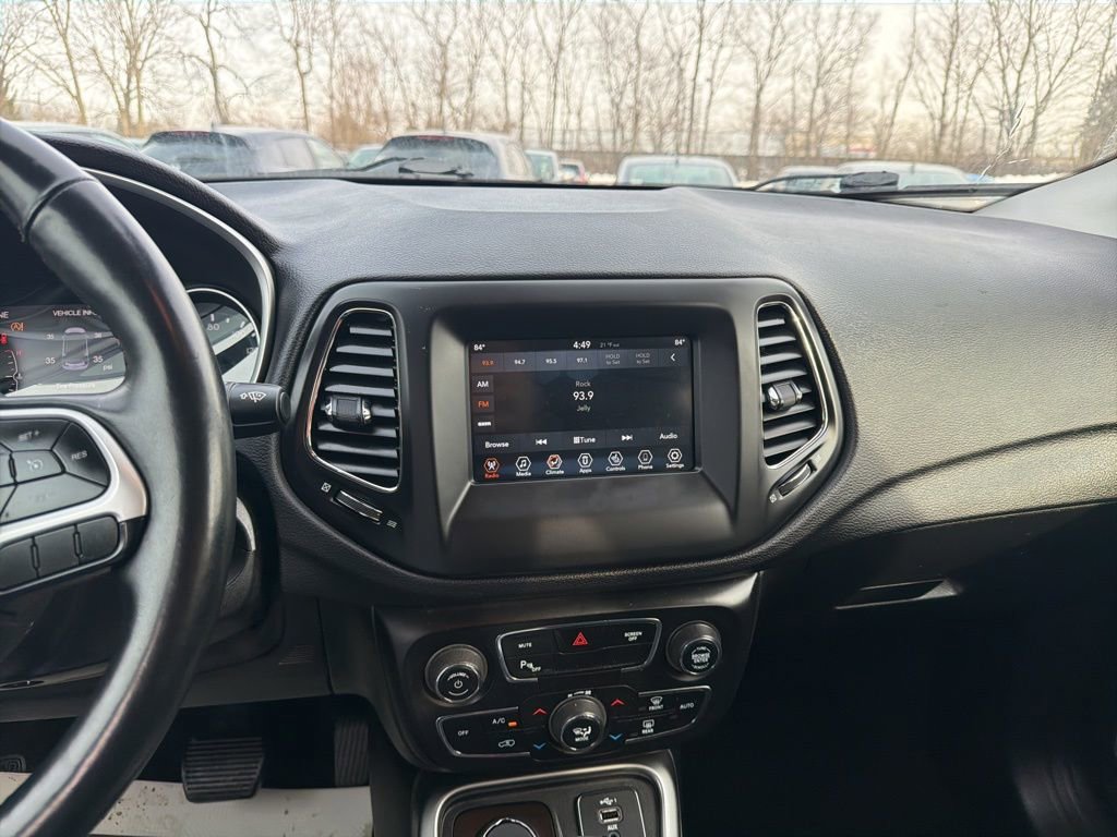 Used 2019 Jeep Compass Latitude w/ Popular Equipment Group image 14