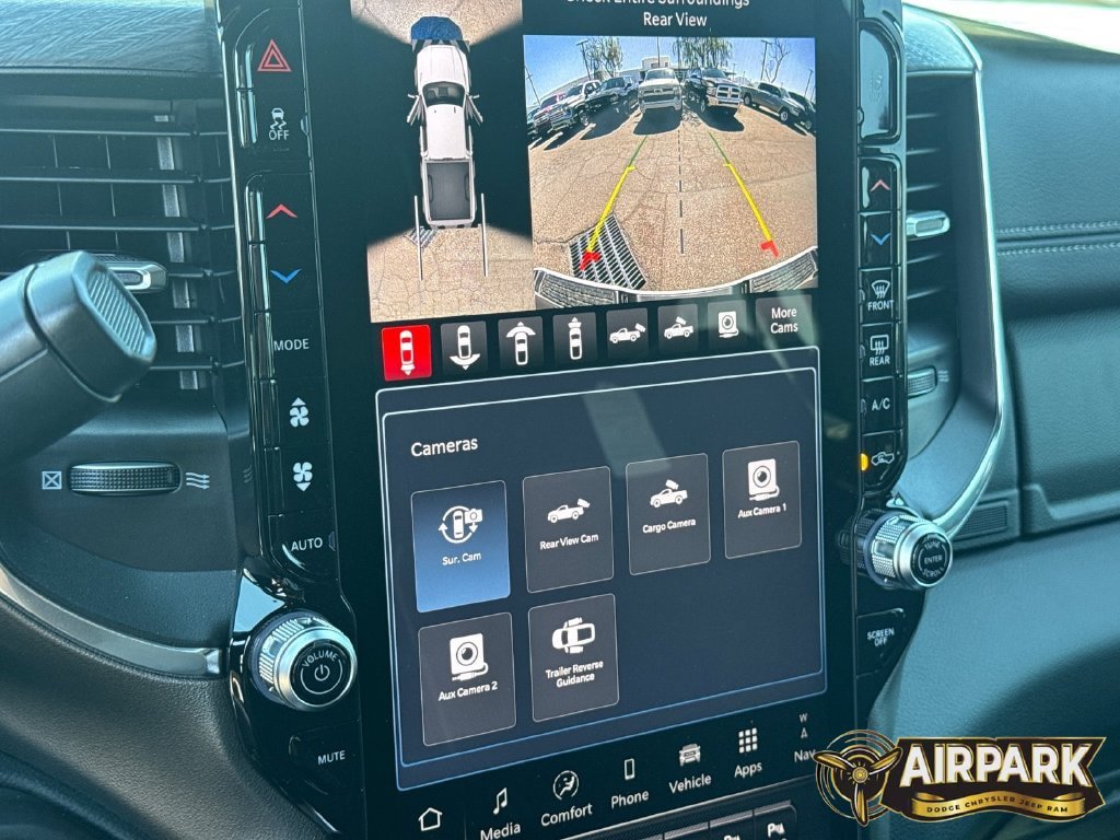 New 2026 RAM 2500 Laramie AWD/4WD image 26