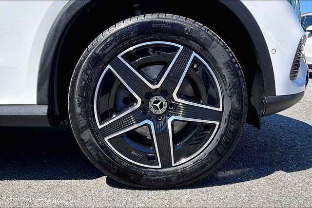 Used 2026 Mercedes-Benz GLC 300 4MATIC image 9