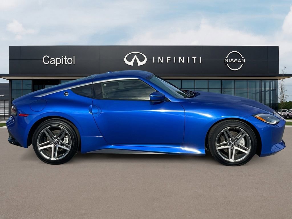 Used 2025 Nissan Z Sport w/ Floor Mat Package image 4