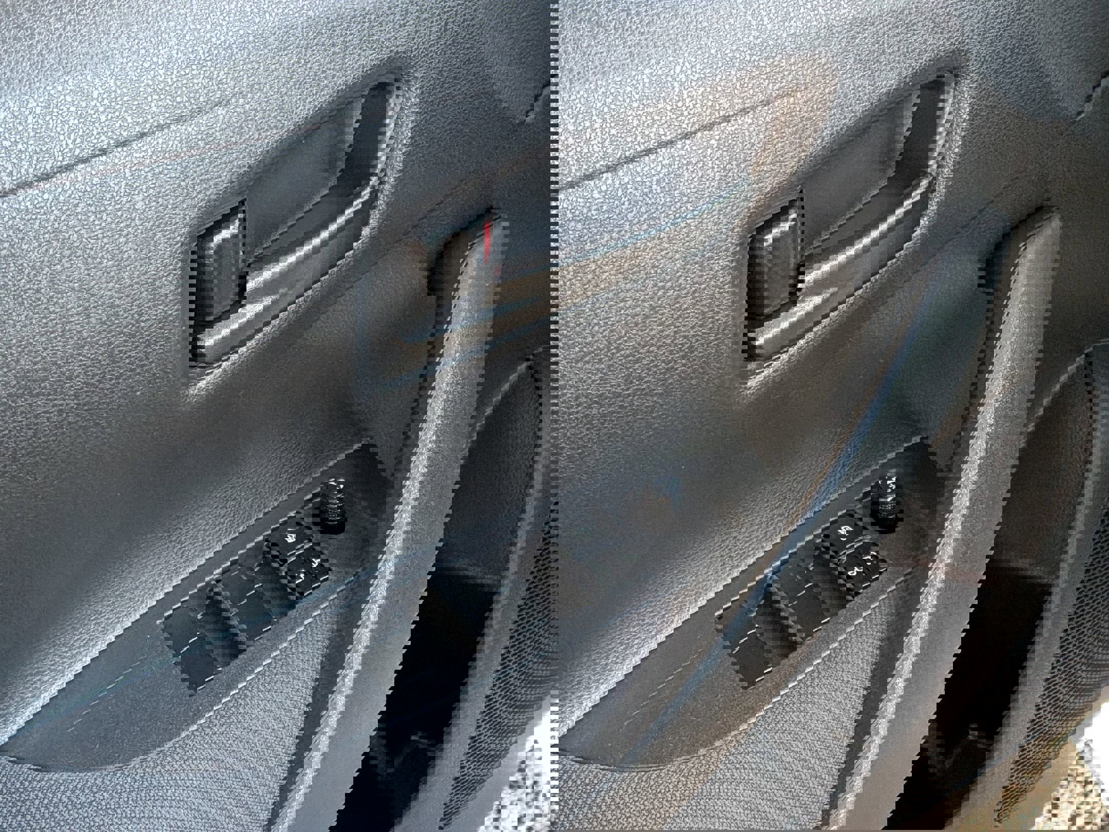 Used 2024 Toyota Corolla LE image 9