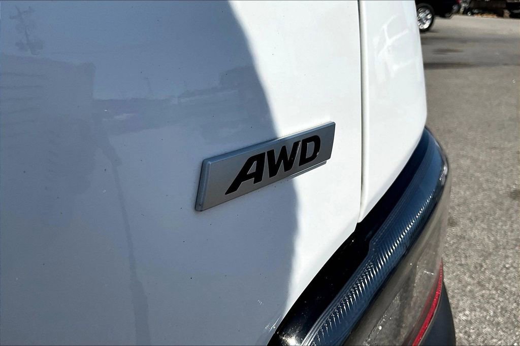 Used 2023 Hyundai Kona SE AWD/4WD image 26