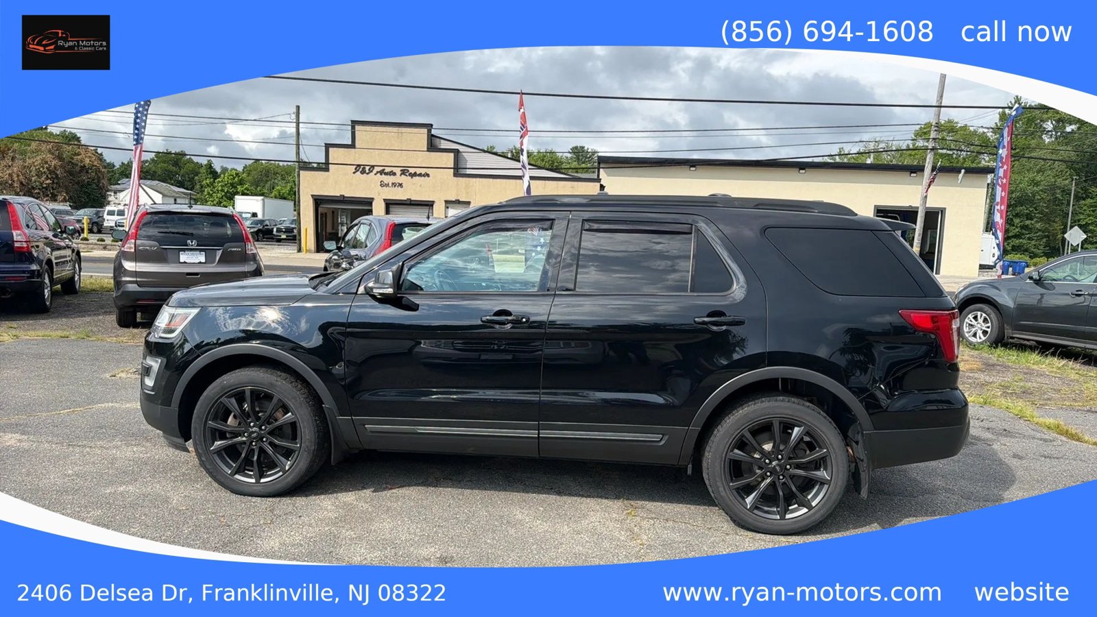 Used 2017 Ford Explorer XLT w/ XLT Appearance Package AWD/4WD image 8