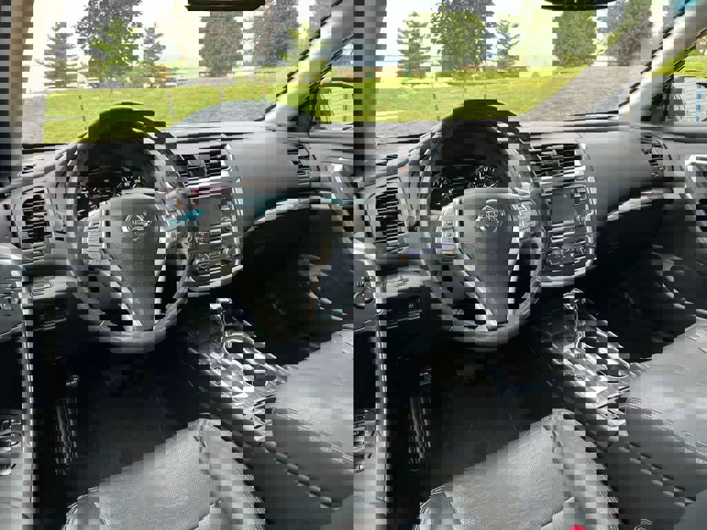 Used 2016 Nissan Altima 2.5 SL w/ Moonroof Package image 22