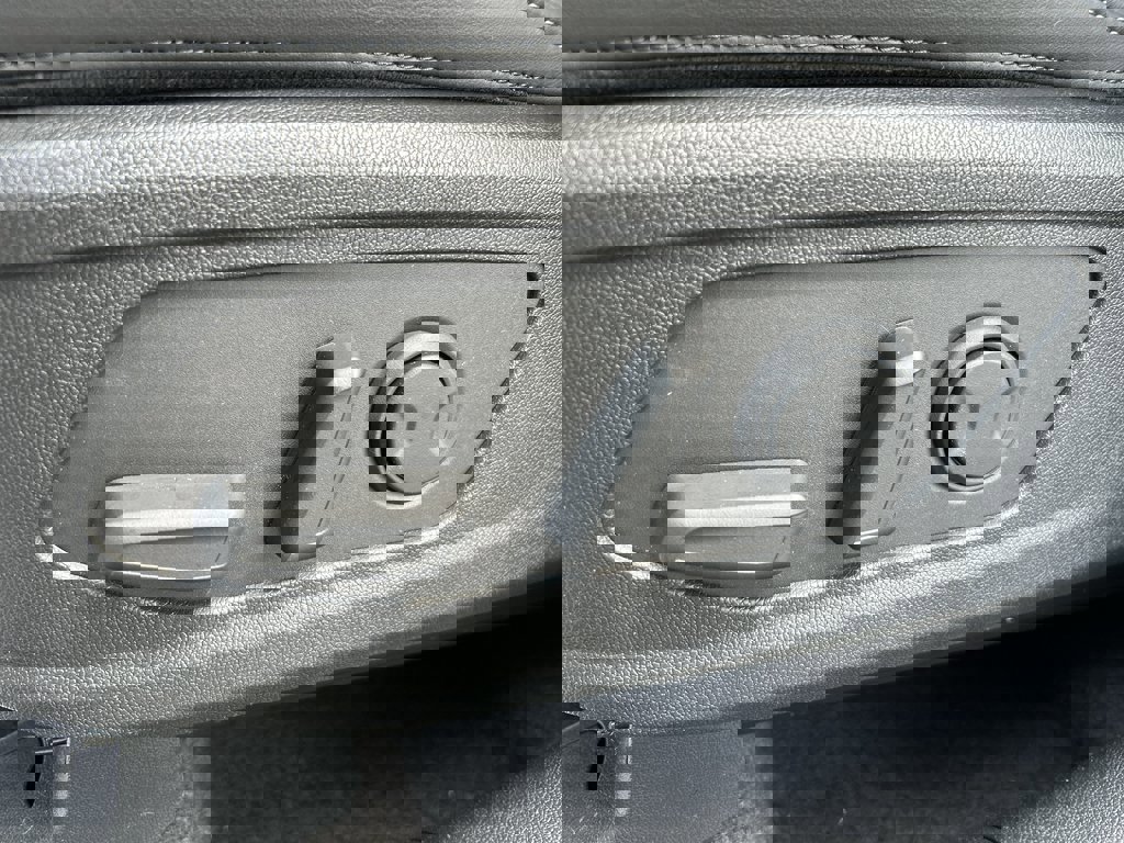 New 2026 Kia Sorento EX AWD/4WD image 18