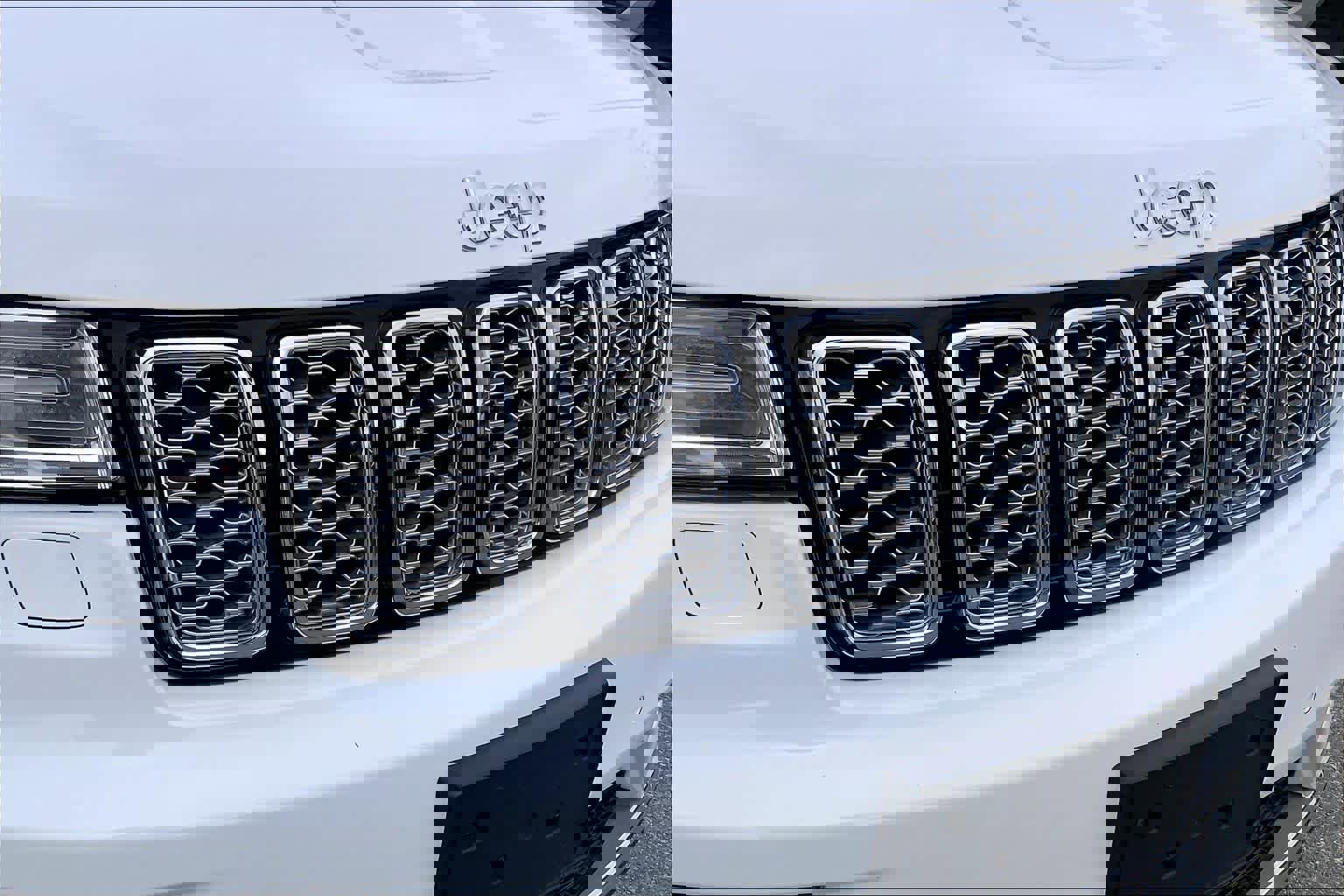 Used 2020 Jeep Grand Cherokee Summit image 31