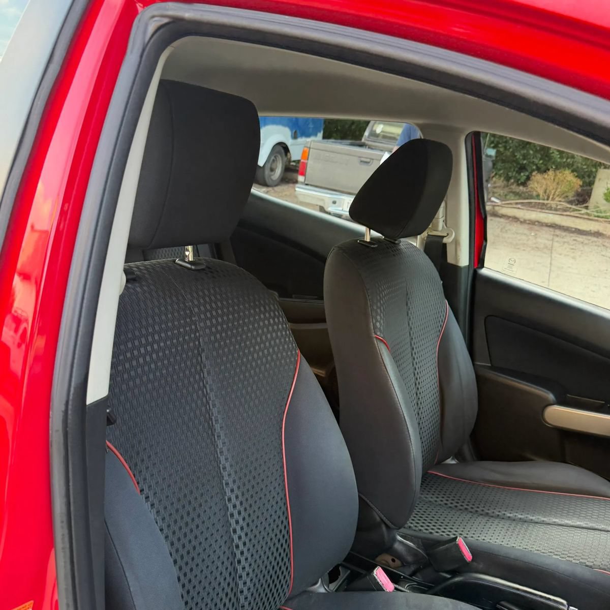 Used 2011 MAZDA MAZDA2 Touring FWD image 40
