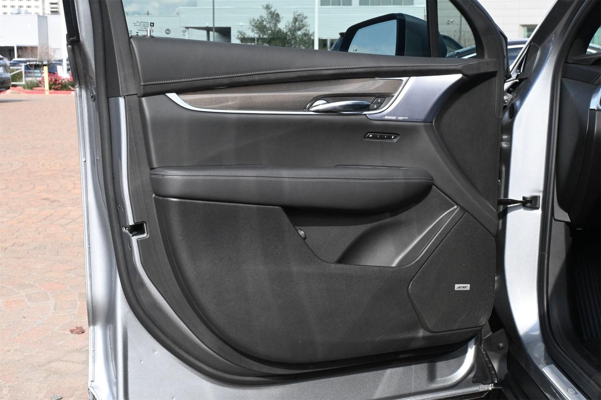 New 2025 Cadillac XT6 Sport w/ Platinum Package AWD/4WD image 19