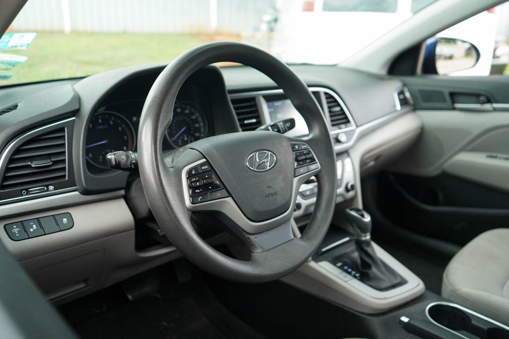 Used 2018 Hyundai Elantra SEL FWD image 6