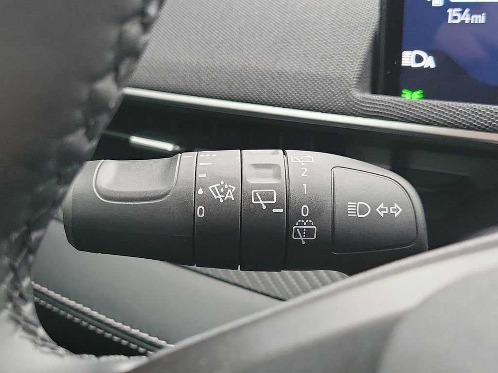 Used 2025 Ford Mustang Mach-E Select image 32