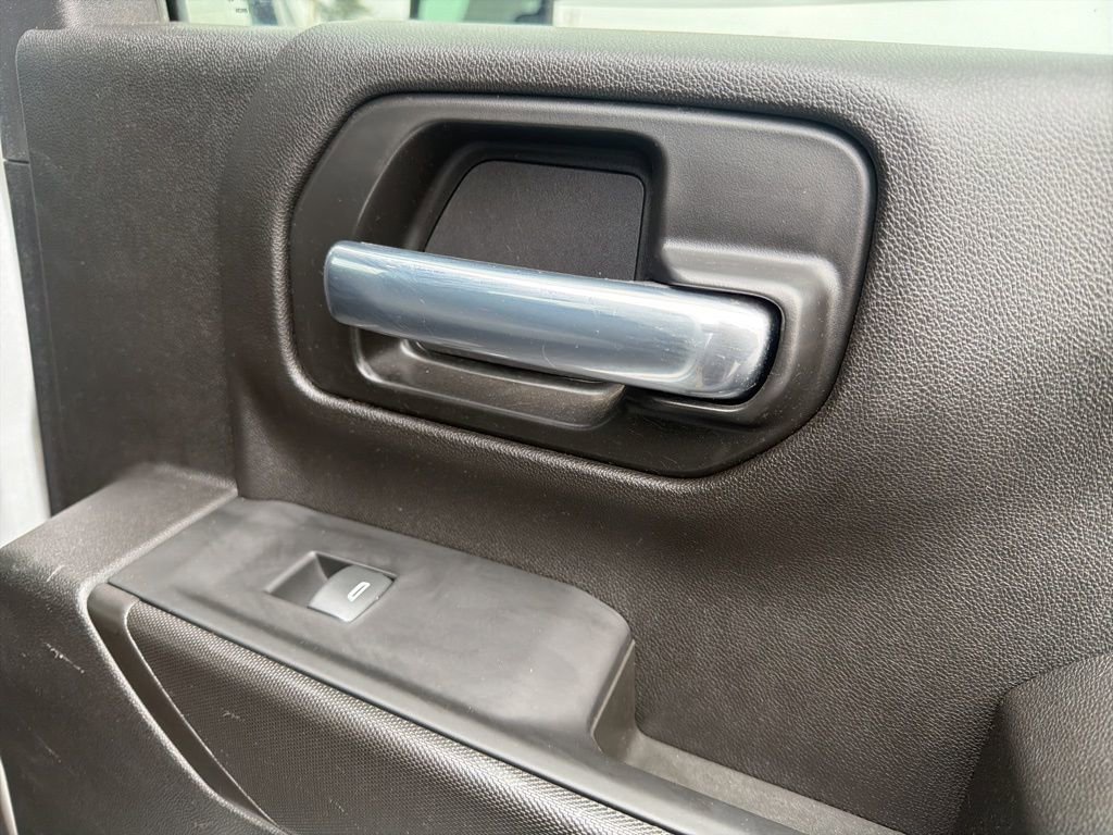 Used 2022 Chevrolet Silverado 2500 Custom w/ Custom Value Package image 20