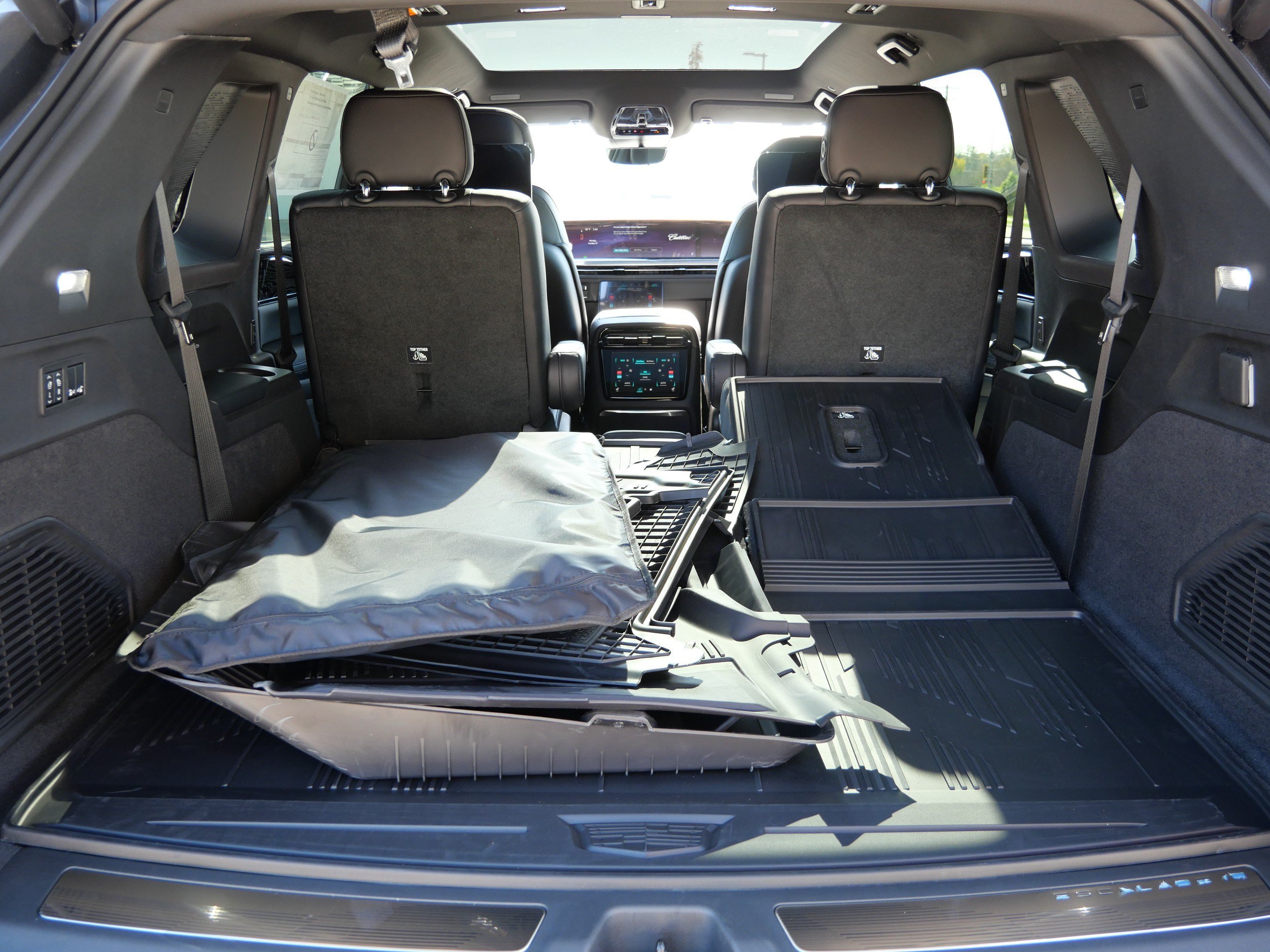 Used 2026 Cadillac Escalade IQ Luxury 1 w/ LPO, Floor Liner Package AWD/4WD image 16
