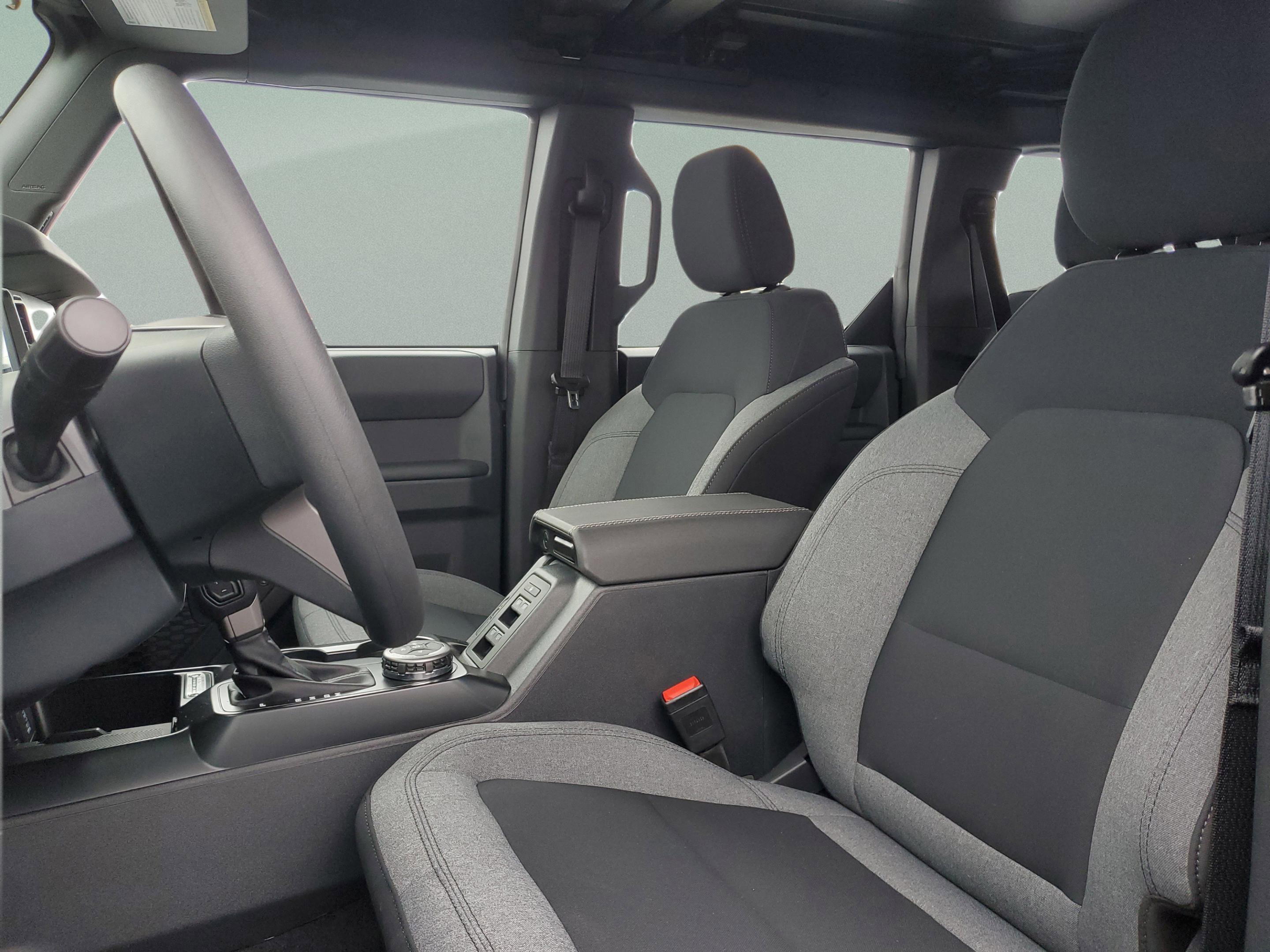 New 2025 Ford Bronco 4-Door image 11