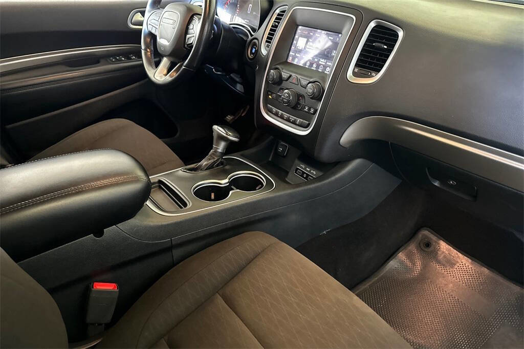 Used 2020 Dodge Durango SXT image 17