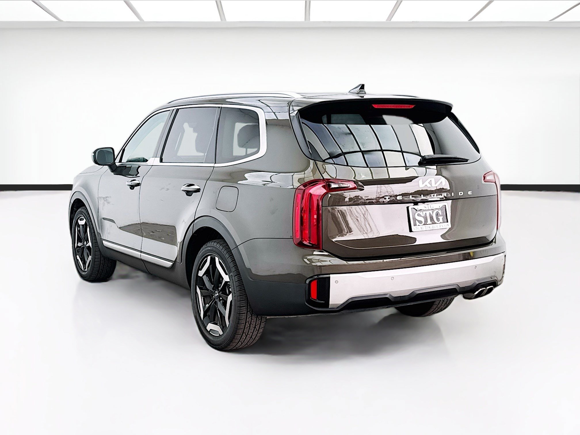 Used 2024 Kia Telluride S w/ S Sunroof Package FWD image 6