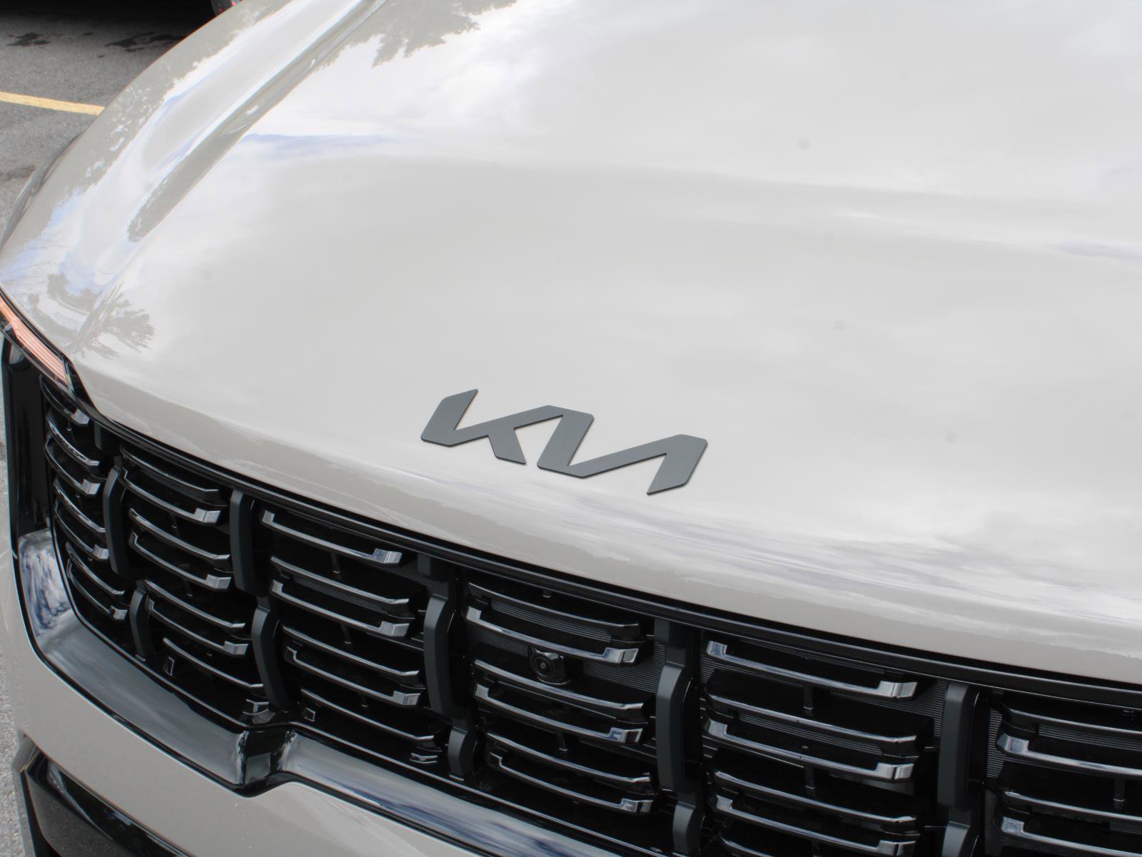 New 2026 Kia Sorento SX image 3