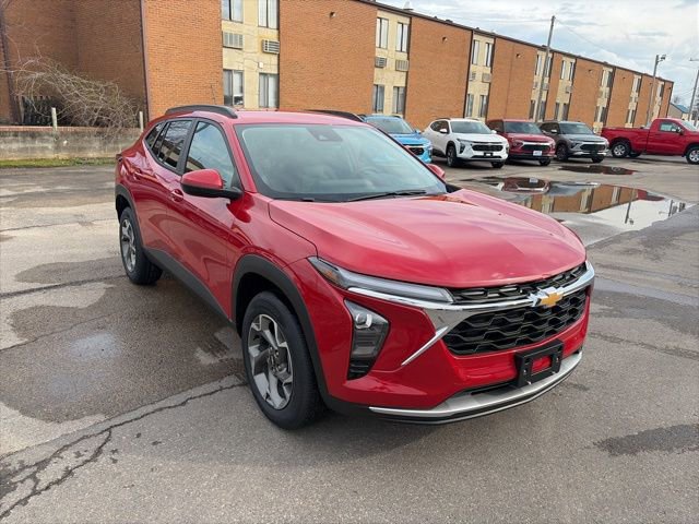 New 2026 Chevrolet Trax LT w/ Driver Confidence Package FWD image 8