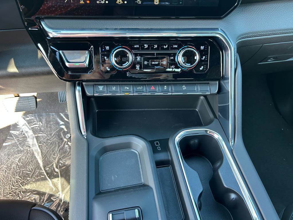 New 2025 GMC Sierra 2500 Denali w/ Denali Reserve Package image 11