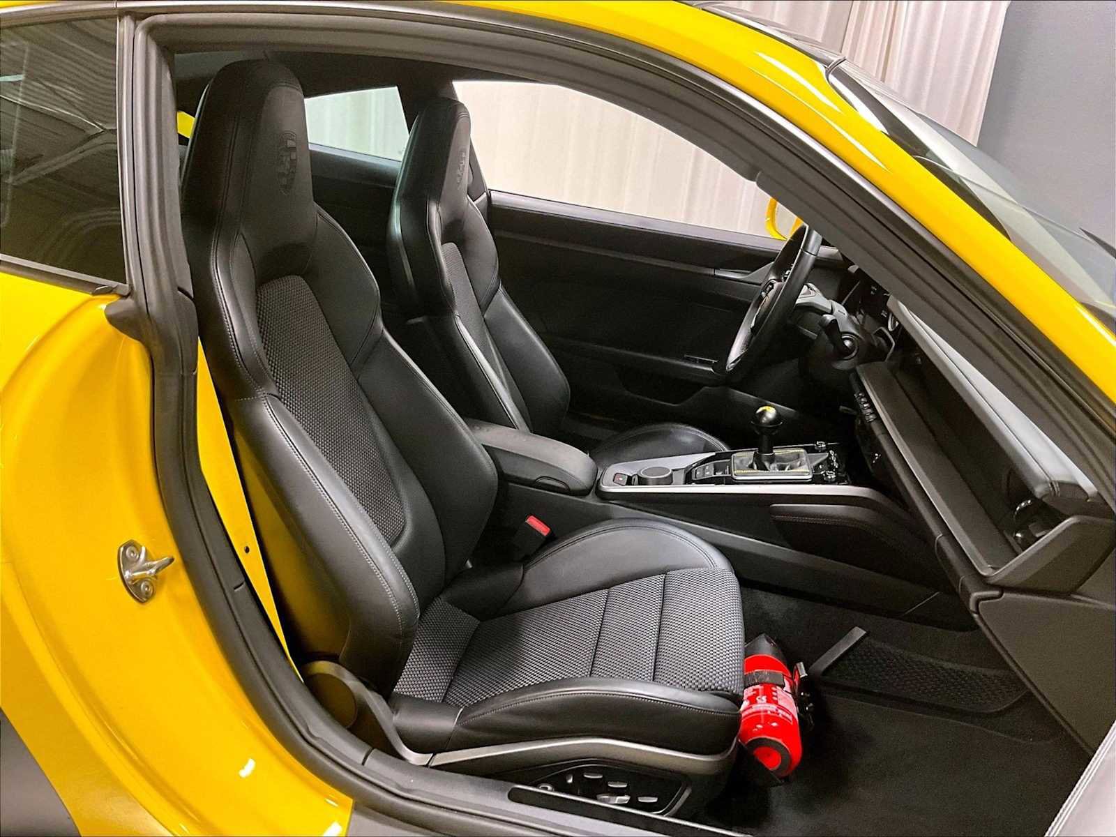 Used 2020 Porsche 911 Carrera S image 29