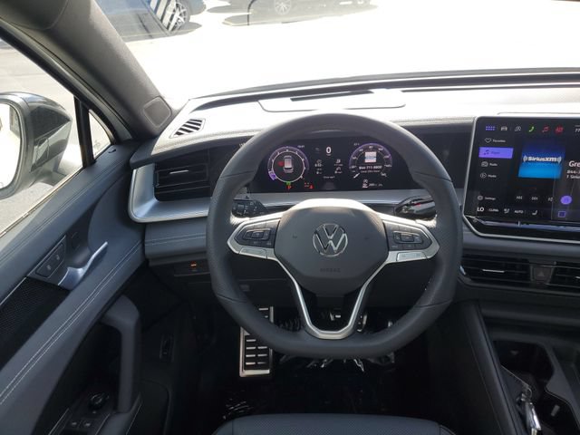 New 2026 Volkswagen Tiguan SE R-Line AWD/4WD image 13