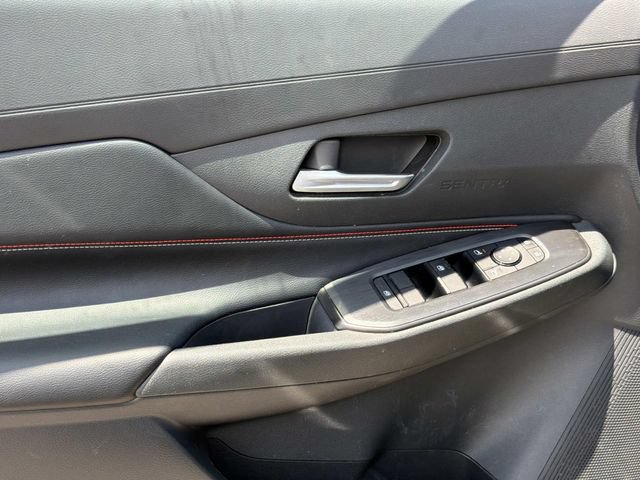 Used 2026 Nissan Sentra SR w/ Floor Mat Package FWD image 17