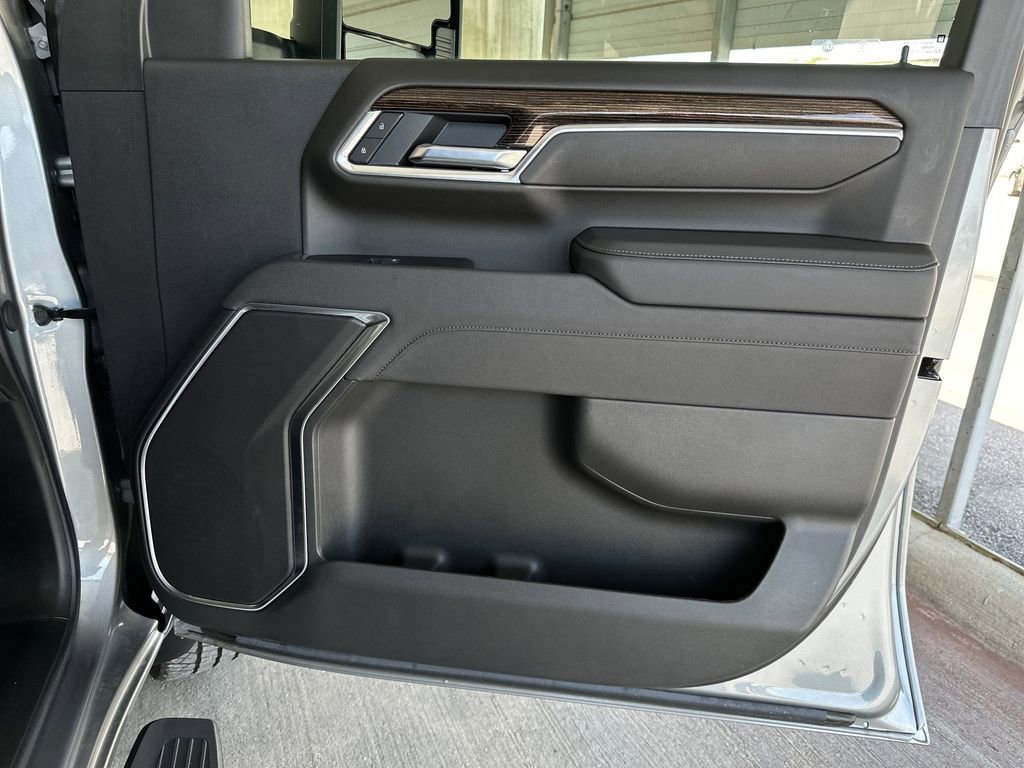 Used 2025 GMC Sierra 2500 SLE image 37